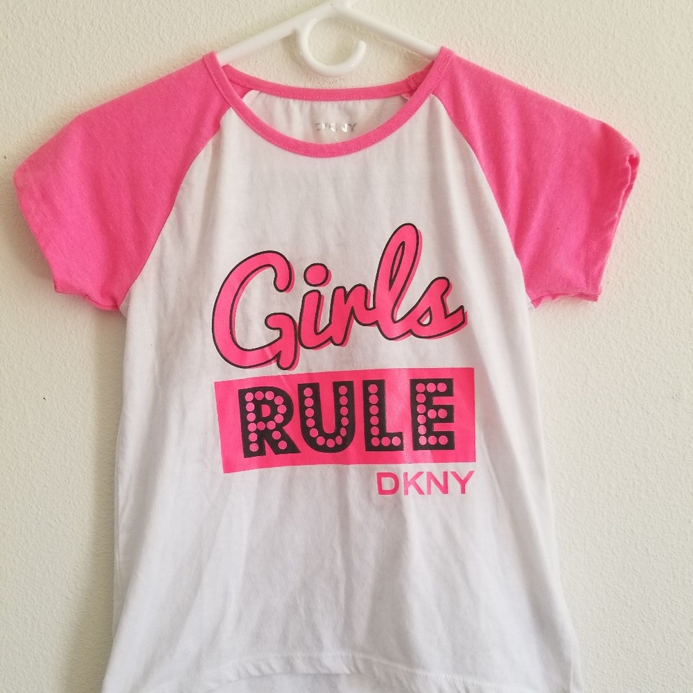 Short Sleeve DKNY top